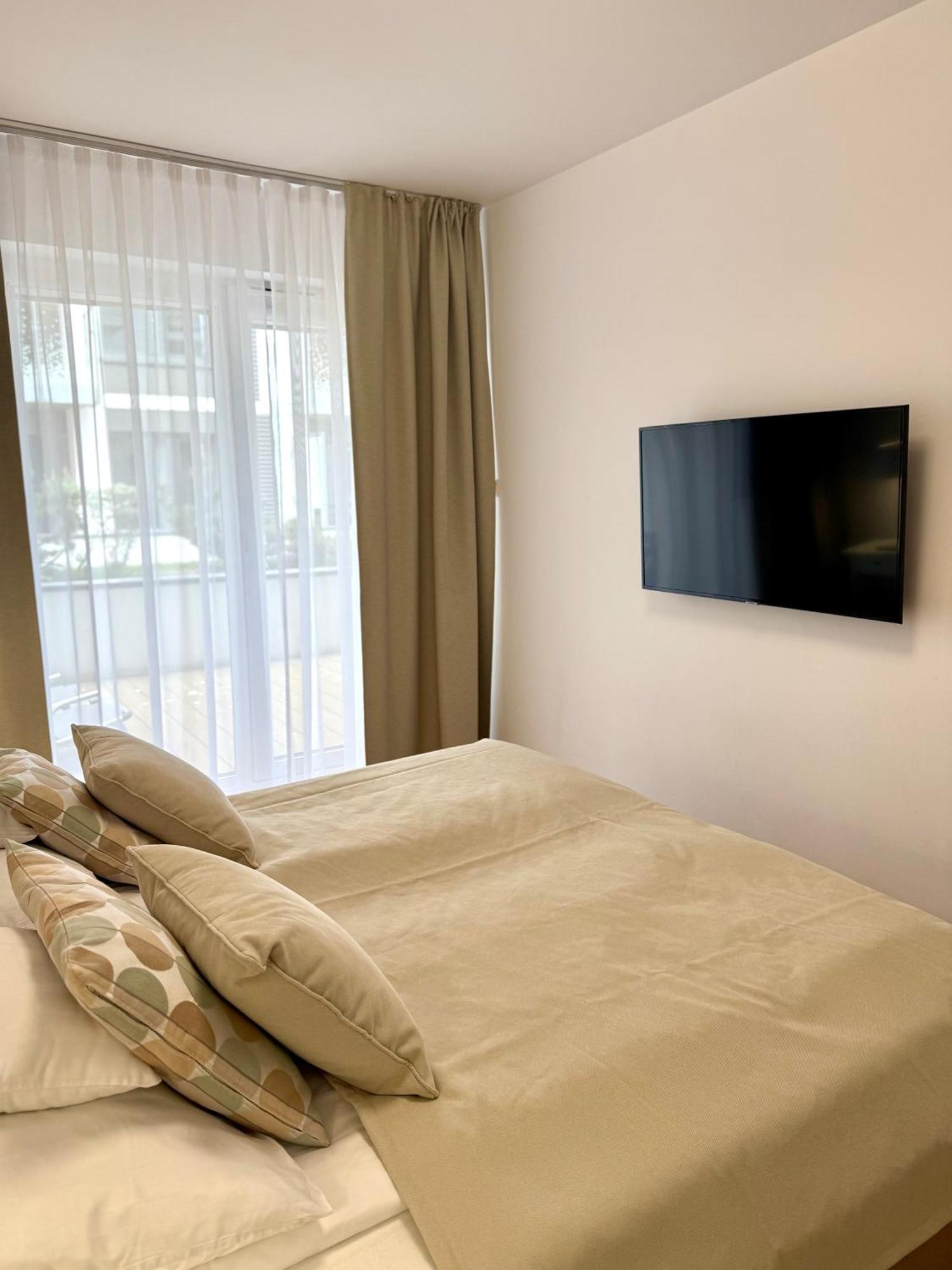 Lazar Apartamenty Nadmorskie Tarasy Kolobrzeg Exterior photo